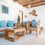 Zanbluu Beach Hotel